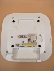 Cisco AIR-AP1131G-E-K9 Aironet 1131AG Wireless Access Point - 3