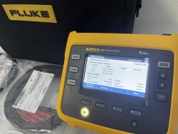 Fluke 1732 Three Phase Electrical Energy Power Logger Analyzer - FLUKE (1)