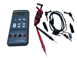 Fluke 715 Volt/mA Loop Calibrator - FLUKE