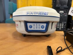 SOUTH S82 V GPS GLONASS GALILEO COMPASS 220 Kanal İzleme Frekanslı Dahili GSM/GPRS/CDMA CORS DİJİTAL RADYO MODEM GSM RTK - SOUTH (1)