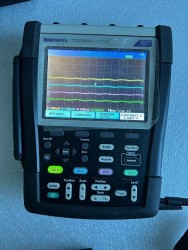 Tektronix THS3024 FOUR CHANEL OSCILLOSCOPE 200Mhz 5 Gs/s - 4